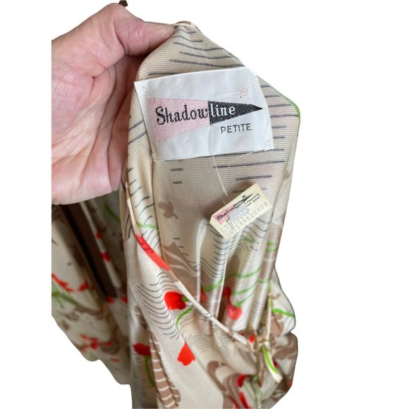 Floral Satin Kimono Robe and Nightgown Set - Picture 8 of 10